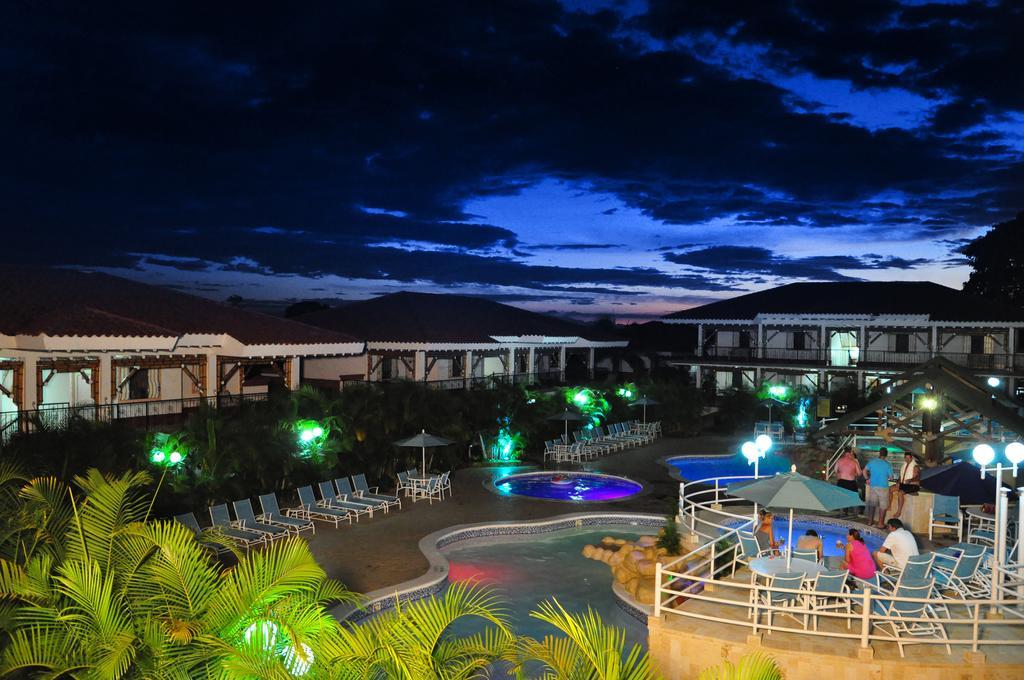 Hotel Campestre Las Camelias Pueblo Tapao Eksteriør billede