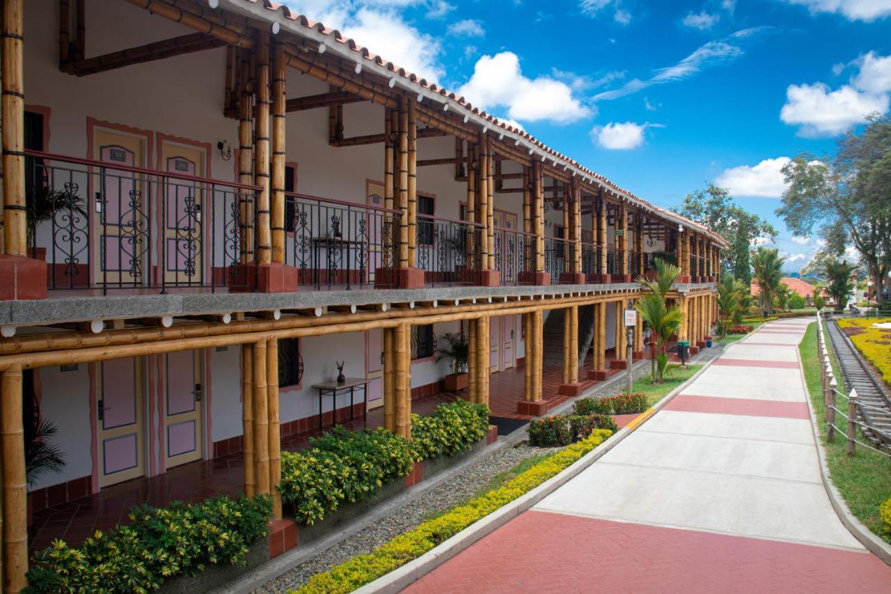 Hotel Campestre Las Camelias Pueblo Tapao Eksteriør billede